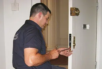 Logan Locksmith Shop Kissimmee, FL 407-964-3417 - Expert-20Locksmith